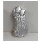 1976 Wilton Holly Hobbie Cake Pan