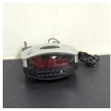 Vintage Durabrand AM/FM clock radio.Working.
