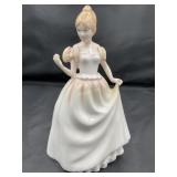 Royal Doulton 'Gift of Love' HN 3247