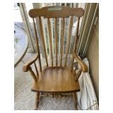 Classic Oak rocking chair - G