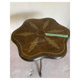 Tilt-top wooden side table - G