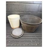 Flower Pots & Saucers - E