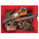 (2) 3/4 Ton Lever Chain Hoists & Renfroe Clamp