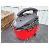 CRAFTSMAN 2.5-Gallon Shop Vacuum, Working