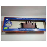 Vintage O Scale AHM 7306D Illinois Central Caboose