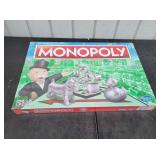NEW Hasbro Monopoly Board Game