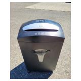 Staples SPL S242D 24-Sheet Paper Shredder