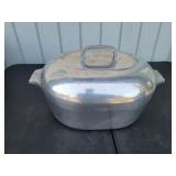 Wagner Ware Sidney -O- Magnalite 8-Quart Roaster