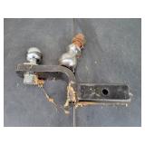 Trailer Hitch Ball Mount with (2) Balls