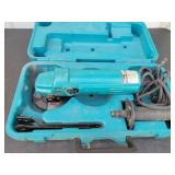 MAKITA 4' Disc Grinder N9514B, Working