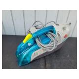 DIRT DEVIL Spot Scrubber, Working