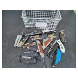 (QTY) Assorted Pocket Knives