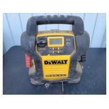 DEWALT DXAEJ14 Power Station Jump Starter