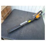 WORX 20V Blower with Battery, Working