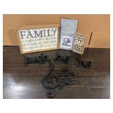Interior Family Themed Decorations