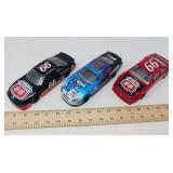 'NASCAR' STYLE MODEL CARS / 3 PCS