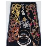 JEWELRY NECKLACES & MORE