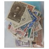 COLLECTIBLE FOREIGN STAMPS / 50 COUNT