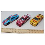 COLLECTIBLE MODEL RACE CARS / 3 PCS