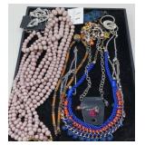 FASHION JEWELRY LOT / MIXED