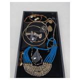 MIXED JEWELRY LOT /