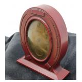 VINTAGE NEW HAVEN HOURSESHOE MINI CLOCK BAKELITE