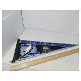 TAMPA BAY LIGHTNING PENNANT / COLLECTIBLE