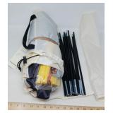 FOLDING BEACH TENT / LIKE NEW