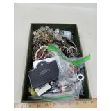 JEWELRY / MIXED PARTS & PCS / PLUS