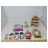 YOUNG GIRLS ODDS & ENDS BOX LOT