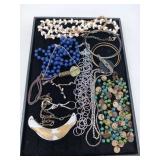 BEADS AND THINGS / JEWELRY LOT