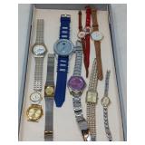 FASHION WATCHES LOT / MIXED