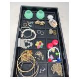 ASSORTED JEWELRY LOT
