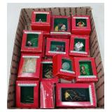 MINIATURE ORNAMENTS / OVER 15 PCS