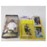 COLLECTIBLE FIGURES / 2 PCS