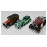 `COLLECTIBLE MINI VEHICLES / 3 PCS