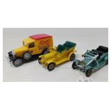 VINTAGE MINI MODEL CAR REPLICAS / 3 PCS