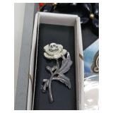 JEWELRY -  ROSE BROOCH+++
