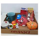 HODGE PODGE LOT OF NOVELTY ITEMS, ETC