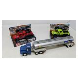 COLLECTIBLE MODEL TRUCKS  / 3 PCS