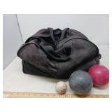 SET OF BOCCE BALLS 4 RED, 4 BLACK AND 1 WHITE