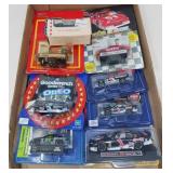 SPORTS RACING MINI CARS LOT / 8 PCS