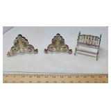 VINTAGE KNIFE REST & 2 NAPKIN HOLDERS