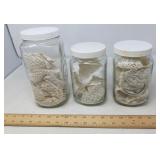 DOILLIES OF YESTERYEAR / 3 JARS