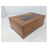 VINTAGE CEDAR JEWELRY / TRINKET BOX