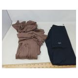 WOMEN'S CLOTHING LOT /