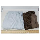 NEW CLOTHING LOT / 2 PCS