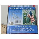 AMERICAN FLAG SET / NEW