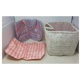 QUILTED TOTE BAG WITH TWO PLATIC TOTE BAGS