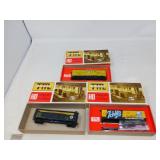 COLLECTIBLE MODEL TRAINS LOT / 3 PCS